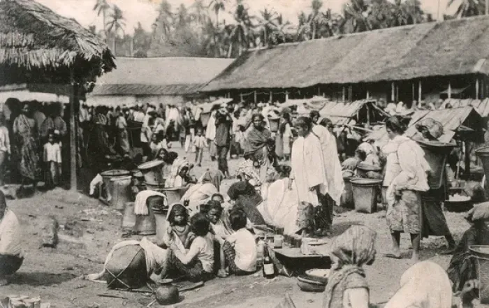 Framed Print : Borneo, Indonesia - Passer Market Scene in Kendangan Framed Print : Borneo, Indonesia - Passer Market Scene in Kendangan