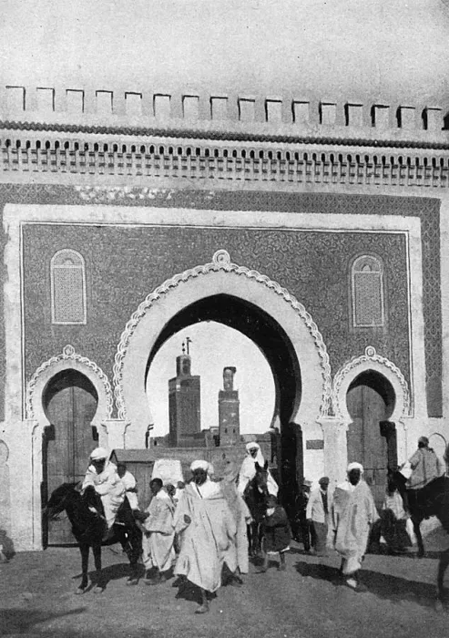 Framed Print : Bou Jeloud Gate, Fez, Morocco Framed Print : Bou Jeloud Gate, Fez, Morocco
