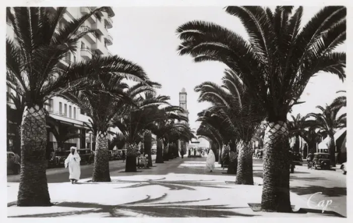 Framed Print : Boulevard de France, Casablanca, Morocco Framed Print : Boulevard de France, Casablanca, Morocco