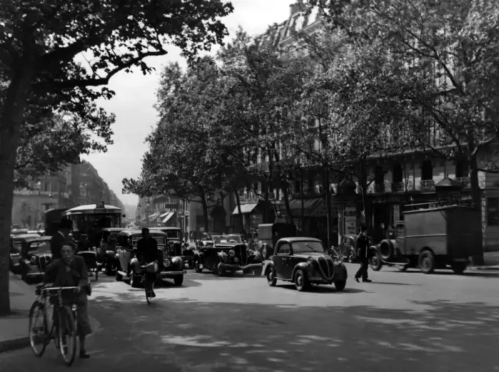 Framed Print : Boulevard Haussmann Framed Print : Boulevard Haussmann