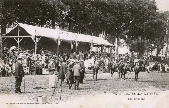 Framed Print : Boulogne-sur-Mer Horseracing Track - France Framed Print : Boulogne-sur-Mer Horseracing Track - France