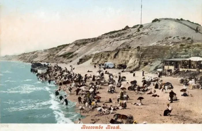 Framed Print : Bournemouth. Boscombe Beach Framed Print : Bournemouth. Boscombe Beach