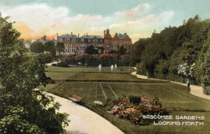 Framed Print : Bournemouth. Boscombe Gardens looking North Framed Print : Bournemouth. Boscombe Gardens looking North