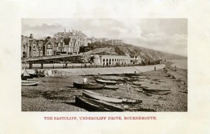 Framed Print : Bournemouth. Eastcliff, Undercliff Drive Framed Print : Bournemouth. Eastcliff, Undercliff Drive