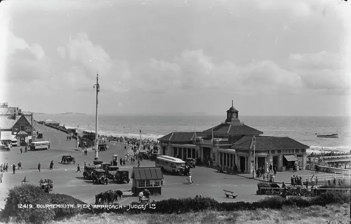 Framed Print : Bournemouth Pier Approach Framed Print : Bournemouth Pier Approach
