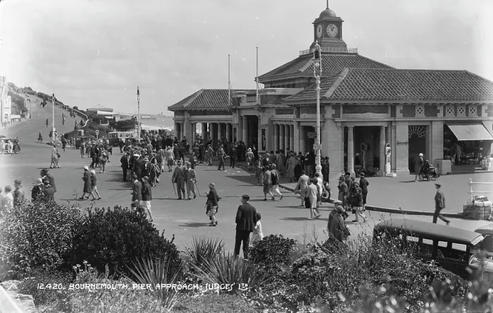 Framed Print : Bournemouth Pier Approach Framed Print : Bournemouth Pier Approach