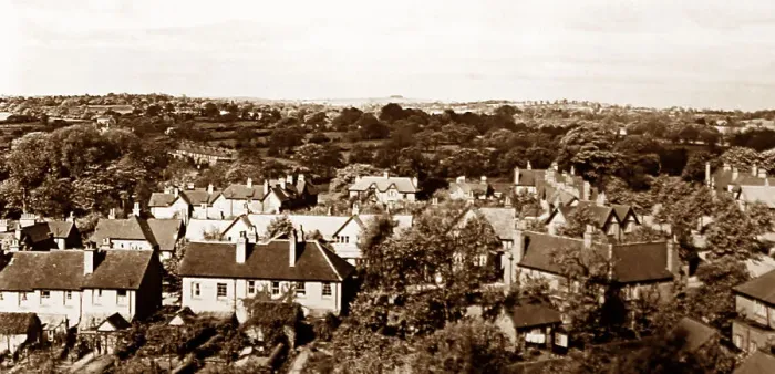 Framed Print : Bournville Village in the 1920s Framed Print : Bournville Village in the 1920s