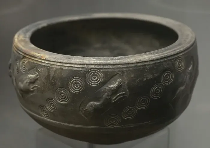 Framed Print : Bowl with decoration. Clay. 2nd-3rd centuries Framed Print : Bowl with decoration. Clay. 2nd-3rd centuries