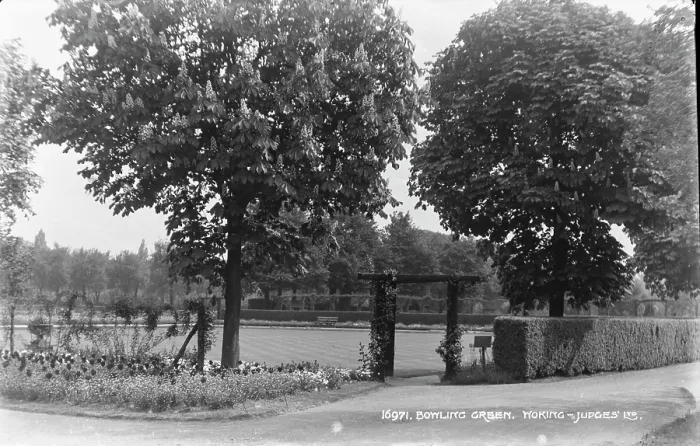 Framed Print : Bowling Green in Woking Framed Print : Bowling Green in Woking
