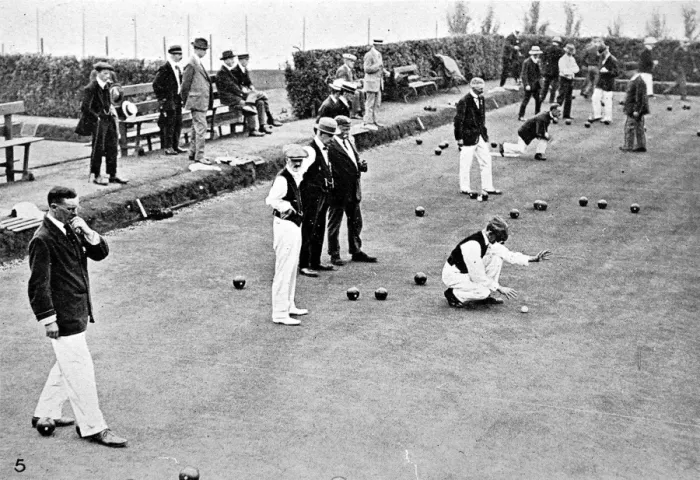 Framed Print : Bowling Match between England and Scotland, 1916 Framed Print : Bowling Match between England and Scotland, 1916