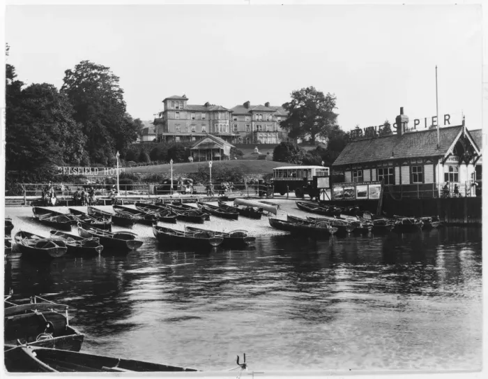 Framed Print : Bowness-On-Windermere Framed Print : Bowness-On-Windermere