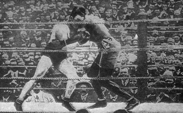 Framed Print : Boxing match, Jack Johnson v Jess Willard, Havana, Cuba Framed Print : Boxing match, Jack Johnson v Jess Willard, Havana, Cuba