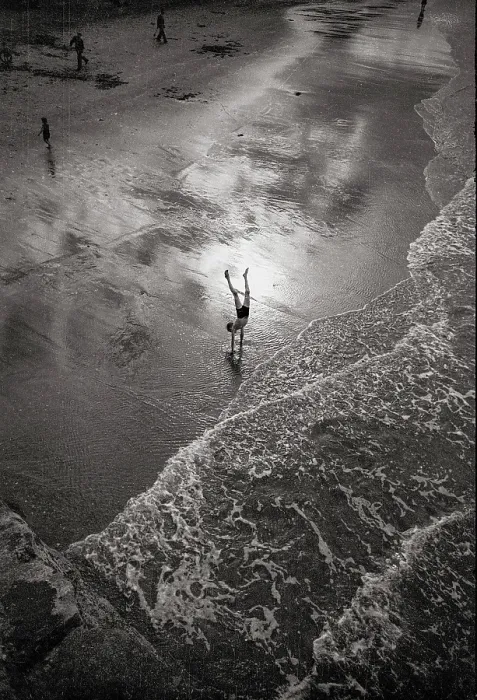 Framed Print : Boy alone doing handstand on beach in Yorkshire Date: 1947 - 1948 Framed Print : Boy alone doing handstand on beach in Yorkshire Date: 1947 - 1948