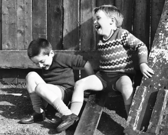 Framed Print : Two boys on a Balham street, SW London Framed Print : Two boys on a Balham street, SW London