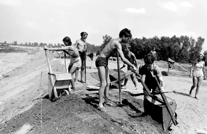 Framed Print : Boys and girls taking part in a Communist Youth labour camp in former Yugoslavia Framed Print : Boys and girls taking part in a Communist Youth labour camp in former Yugoslavia