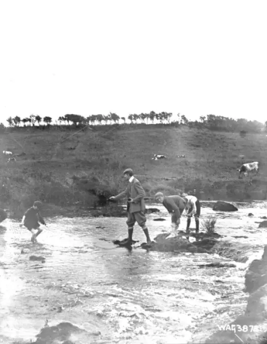 Framed Print : Boys playing in the shallows of the River Bush Framed Print : Boys playing in the shallows of the River Bush