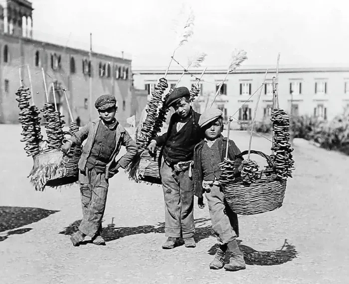 Framed Print : Boys selling bread, Palermo, Sicily, Italy, early 1900s Framed Print : Boys selling bread, Palermo, Sicily, Italy, early 1900s