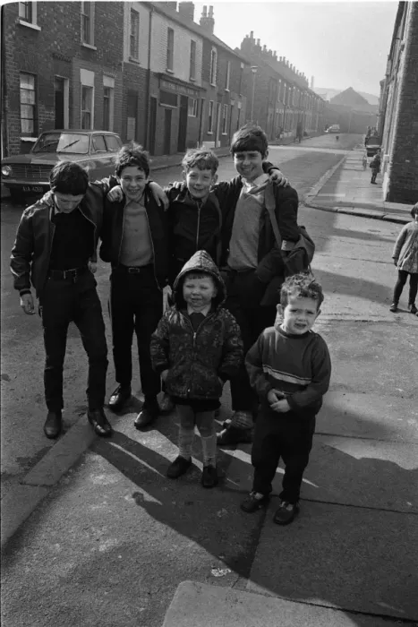 Framed Print : Boys on a street, Belfast, Northern Ireland Framed Print : Boys on a street, Belfast, Northern Ireland