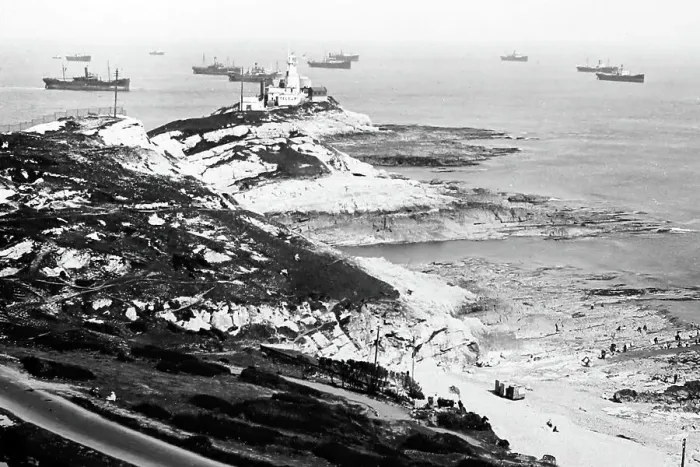Framed Print : Bracelet Bay and Mumbles Head, Wales, early 1900s Framed Print : Bracelet Bay and Mumbles Head, Wales, early 1900s