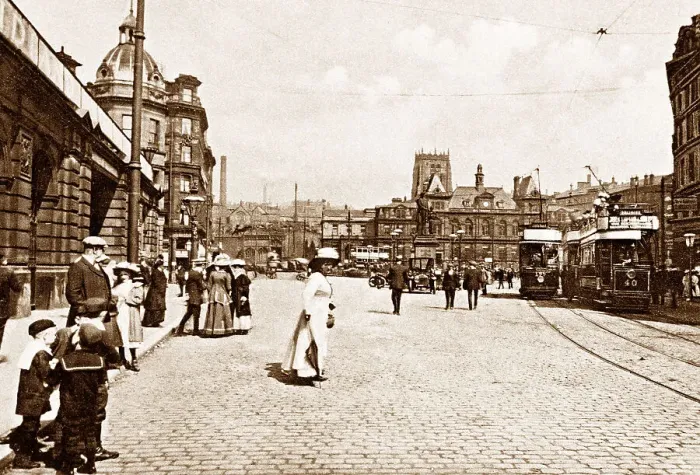 Framed Print : Bradford - Forster Square Framed Print : Bradford - Forster Square