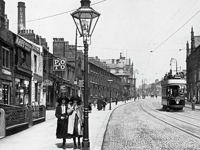 Framed Print : Bradford - Manningham Lane (2) Framed Print : Bradford - Manningham Lane (2)