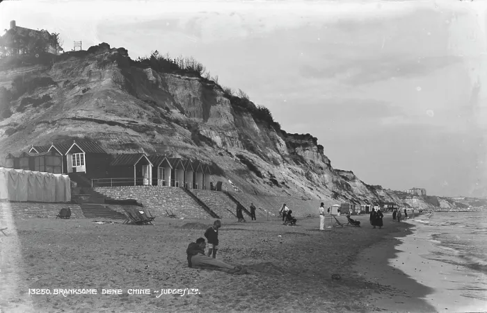 Framed Print : Branksome Dene Chine Beach Scene Framed Print : Branksome Dene Chine Beach Scene