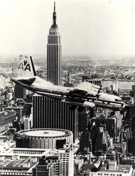 Framed Print : Breguet 941 / McDonnell Douglas 188 over New York Framed Print : Breguet 941 / McDonnell Douglas 188 over New York