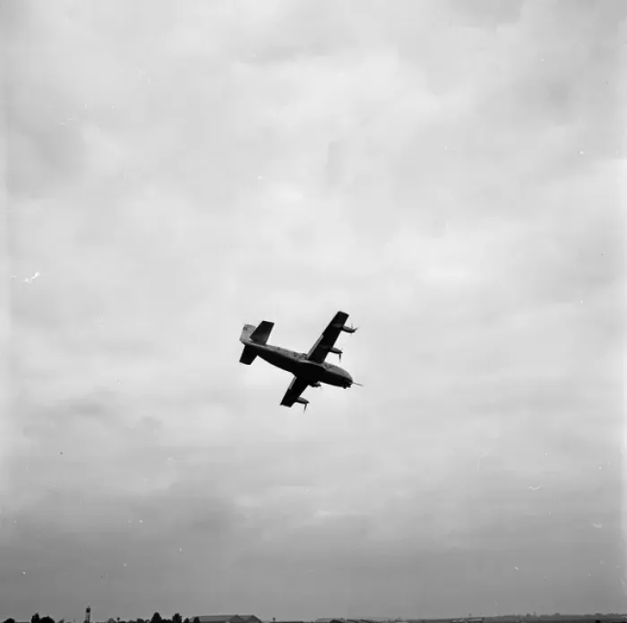 Framed Print : Breguet 941 prototype, Le Bourget, in flight Framed Print : Breguet 941 prototype, Le Bourget, in flight