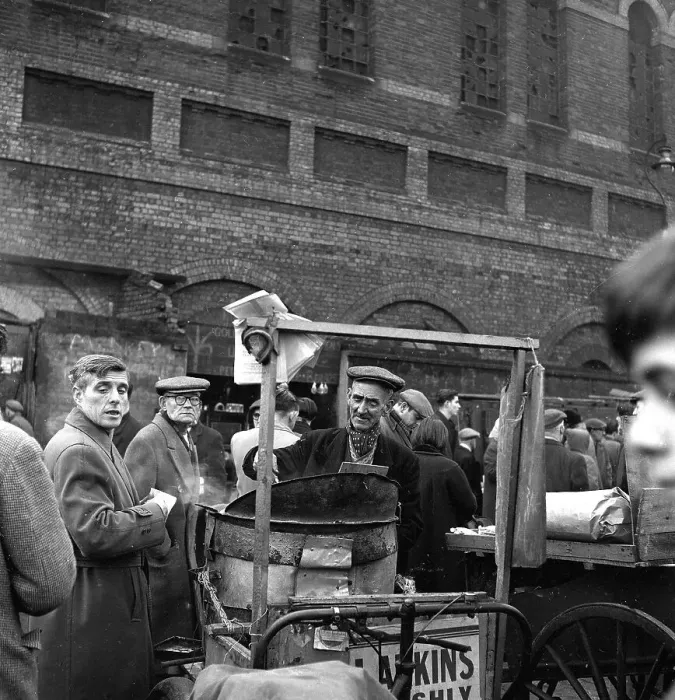 Framed Print : Brick Lane - London Date: late 1950s Framed Print : Brick Lane - London Date: late 1950s