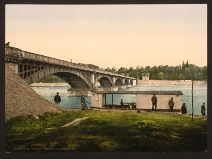 Framed Print : Bridge over the Allier, Vichy, France Framed Print : Bridge over the Allier, Vichy, France