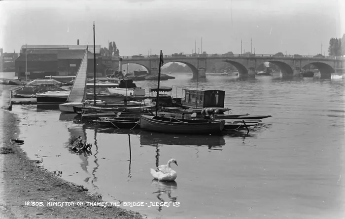 Framed Print : The Bridge at Kingston on Thames Framed Print : The Bridge at Kingston on Thames