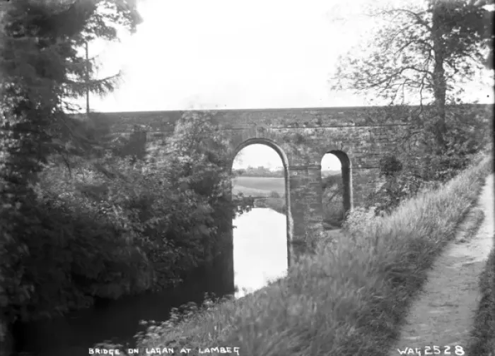 Framed Print : Bridge on Lagan at Lambeg Framed Print : Bridge on Lagan at Lambeg