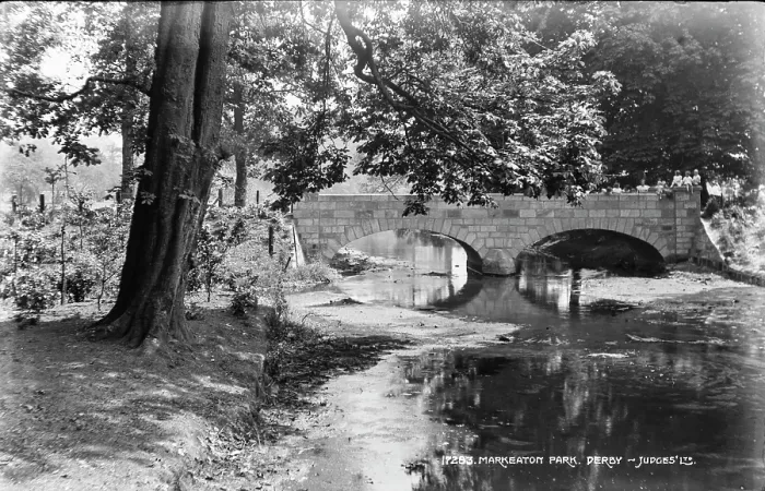Framed Print : Bridge at Markeaton Park Framed Print : Bridge at Markeaton Park