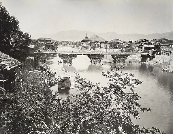 Bridge on River Jhelum, Srinagar, Kashmir, India