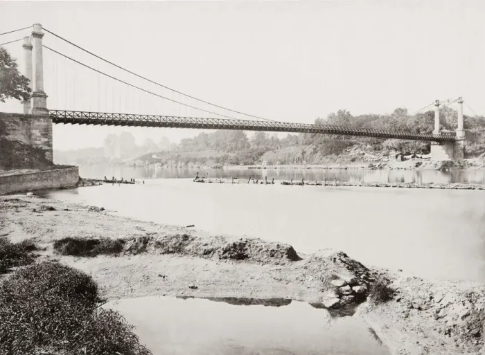 Framed Print : Bridge over the River Po, Italy Framed Print : Bridge over the River Po, Italy