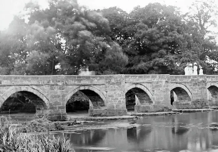 Framed Print : Bridge over the River Trent at Great Haywood, early 1900s Framed Print : Bridge over the River Trent at Great Haywood, early 1900s