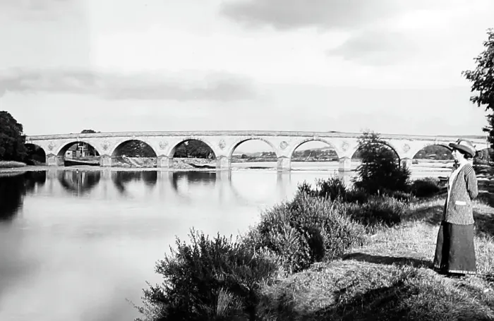 Framed Print : Bridge over the River Tyne, Hexham, Victorian period Framed Print : Bridge over the River Tyne, Hexham, Victorian period