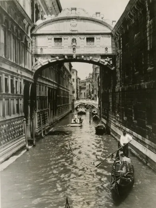 Framed Print : The Bridge of Sighs, Venice, Italy Framed Print : The Bridge of Sighs, Venice, Italy