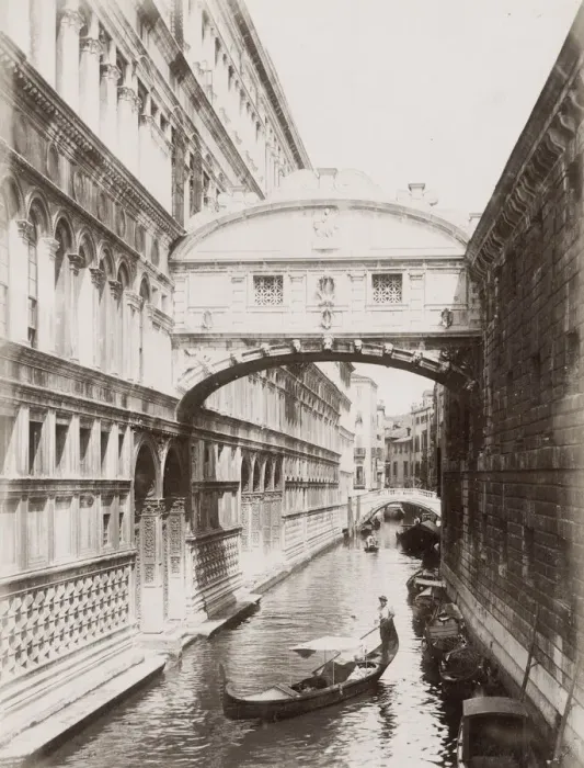 Framed Print : Bridge of Sighs, Venice, Italy, with gondola Framed Print : Bridge of Sighs, Venice, Italy, with gondola