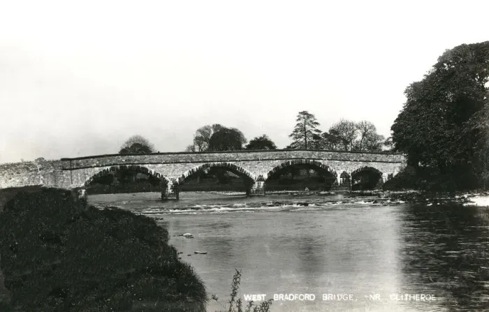Framed Print : The Bridge, West Bradford, near Clitheroe, Lancashire, England. Date: 1910s Framed Print : The Bridge, West Bradford, near Clitheroe, Lancashire, England. Date: 1910s