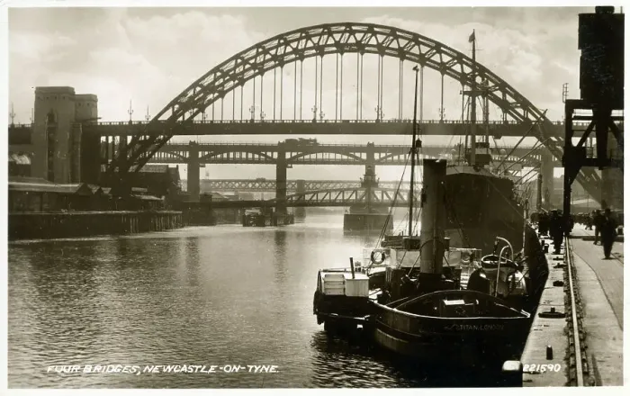 Framed Print : Four bridges across the River Tyne, Newcastle upon Tyne Framed Print : Four bridges across the River Tyne, Newcastle upon Tyne