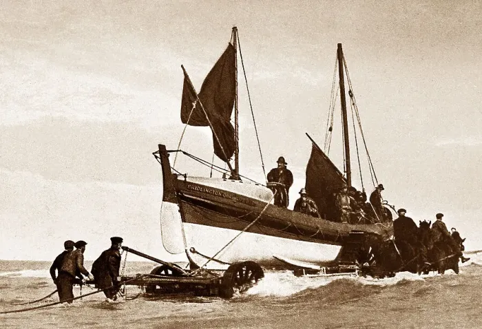 Framed Print : Bridlington Lifeboat early 1900s Framed Print : Bridlington Lifeboat early 1900s