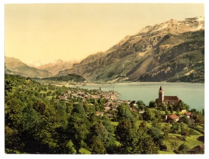 Framed Print : Brienz Lake, Bernese Oberland, Switzerland Framed Print : Brienz Lake, Bernese Oberland, Switzerland