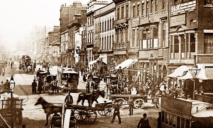 Framed Print : The Briggate, Leeds Framed Print : The Briggate, Leeds