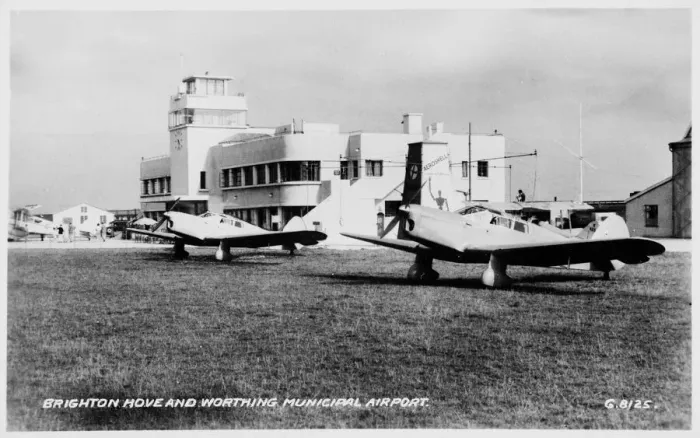 Framed Print : Brighton, Hove & Worthing Municipal Airport, Sussex Framed Print : Brighton, Hove & Worthing Municipal Airport, Sussex