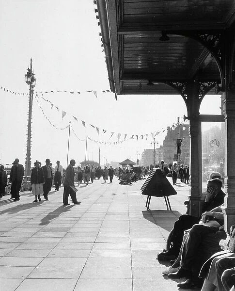 Brighton  /  Sea Front 1953