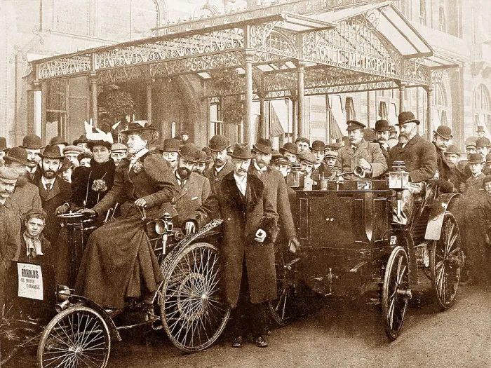 Framed Print : Brighton - Veteran cars at Hotel Metropole Framed Print : Brighton - Veteran cars at Hotel Metropole