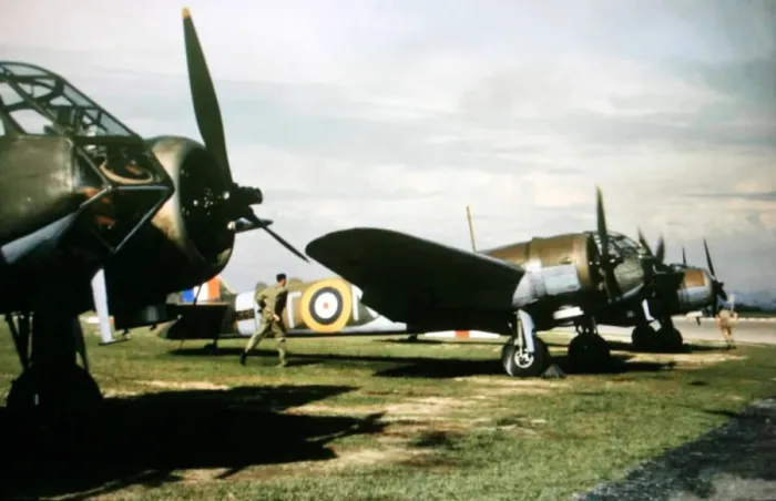Framed Print : Bristol 142M Blenheim IF trio (running-up), Singapore Framed Print : Bristol 142M Blenheim IF trio (running-up), Singapore