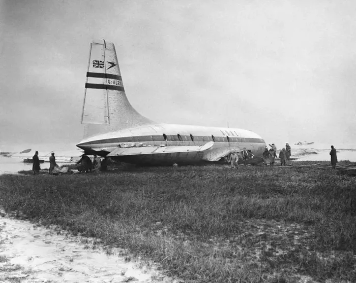 Framed Print : Bristol B-175 Britannia Framed Print : Bristol B-175 Britannia