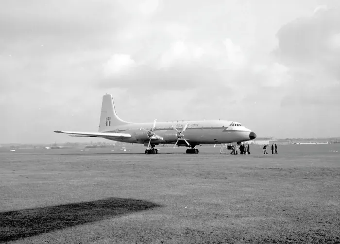 Framed Print : Bristol Britannia C.1 XL640 Antares Framed Print : Bristol Britannia C.1 XL640 Antares